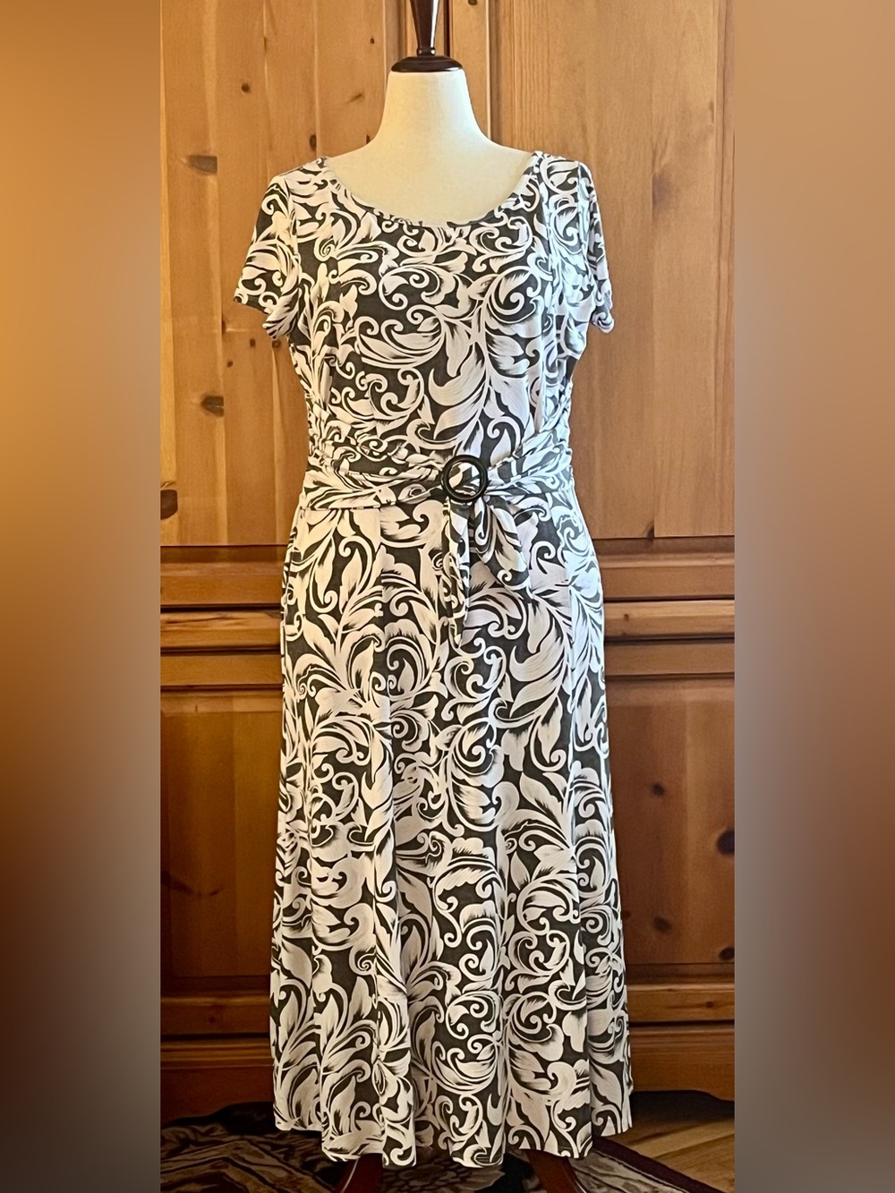 Perceptions Black and White Scroll-Print Belted Maxi Dress